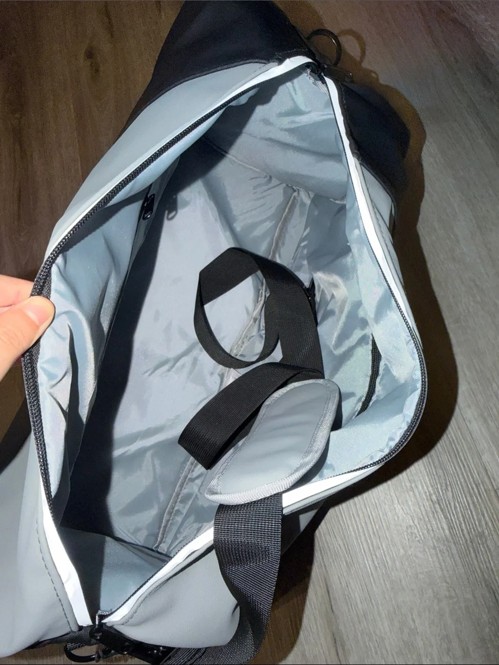 Tesla Life duffle bag